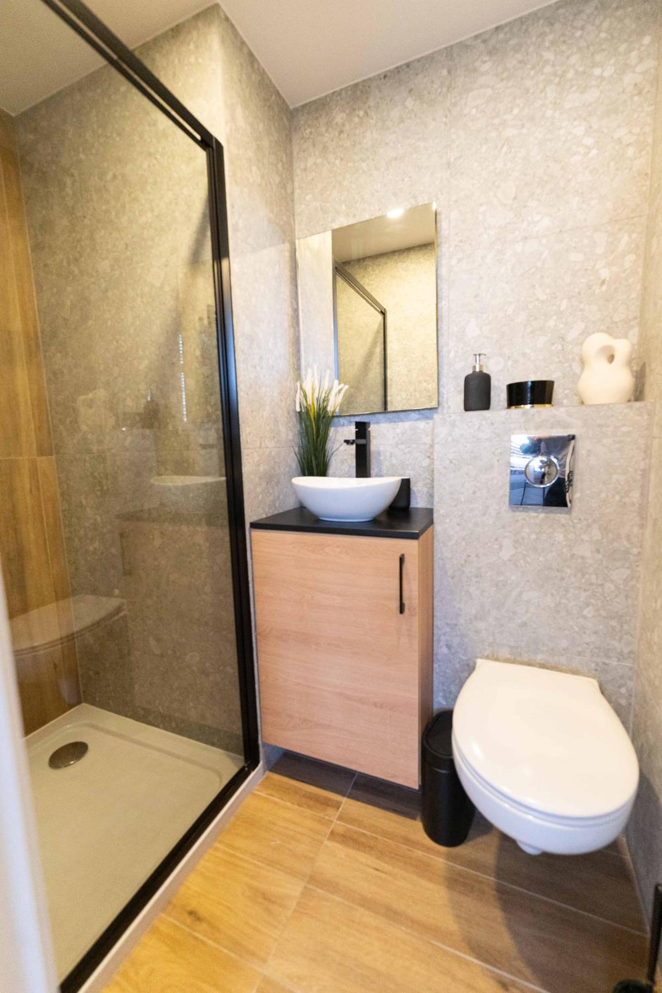 Cozy And Light Studio Apartment Near City Center Vilnius Exteriér fotografie